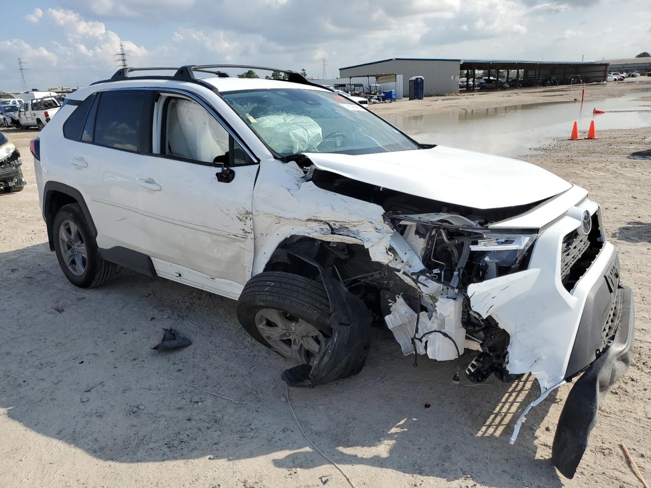 2024 TOYOTA RAV4 XLE VIN:2T3W1RFV2RW347160