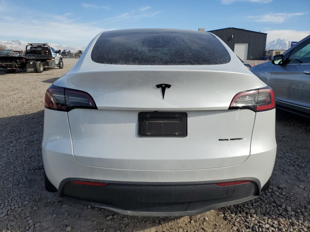 2023 TESLA MODEL Y  VIN:7SAYGDEE2PA115401