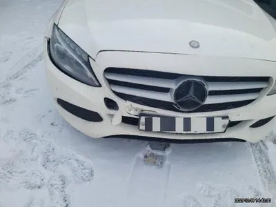 2015 Mercedes-Benz C 200 VIN: