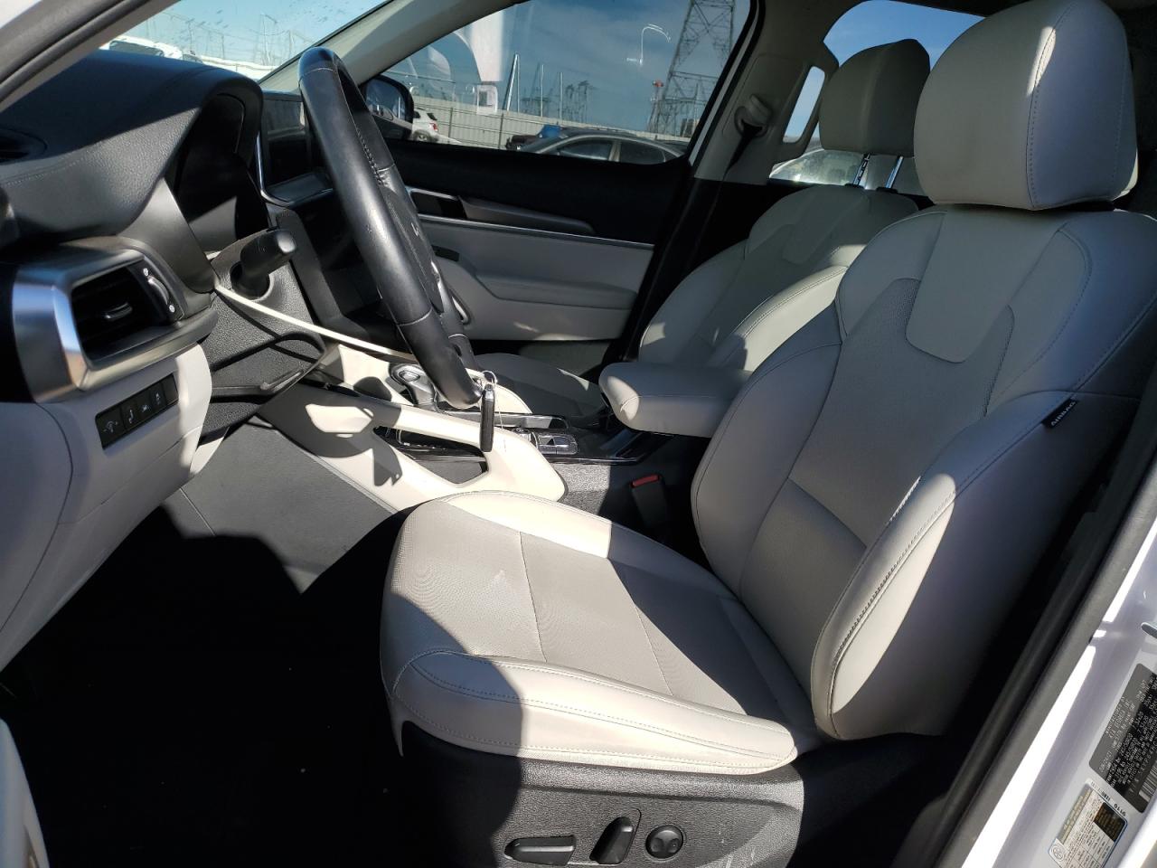 2022 KIA TELLURIDE S VIN:5XYP64HC7NG202404