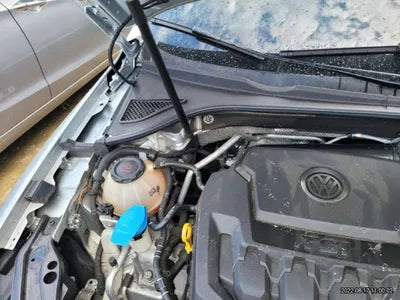2018 Volkswagen Passat 1VWZZZA3ZJC040776 VIN:1VWZZZA3ZJC040776