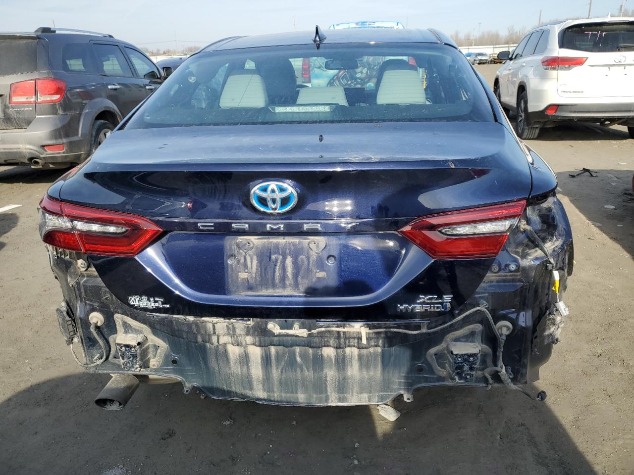 2022 TOYOTA CAMRY XLE VIN:4T1F31AK3NU575339