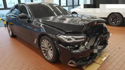 2022 BMW 5 Series VIN: