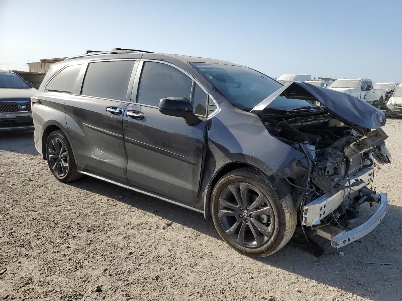 2024 TOYOTA SIENNA XSE VIN:5TDXRKECXRS217830