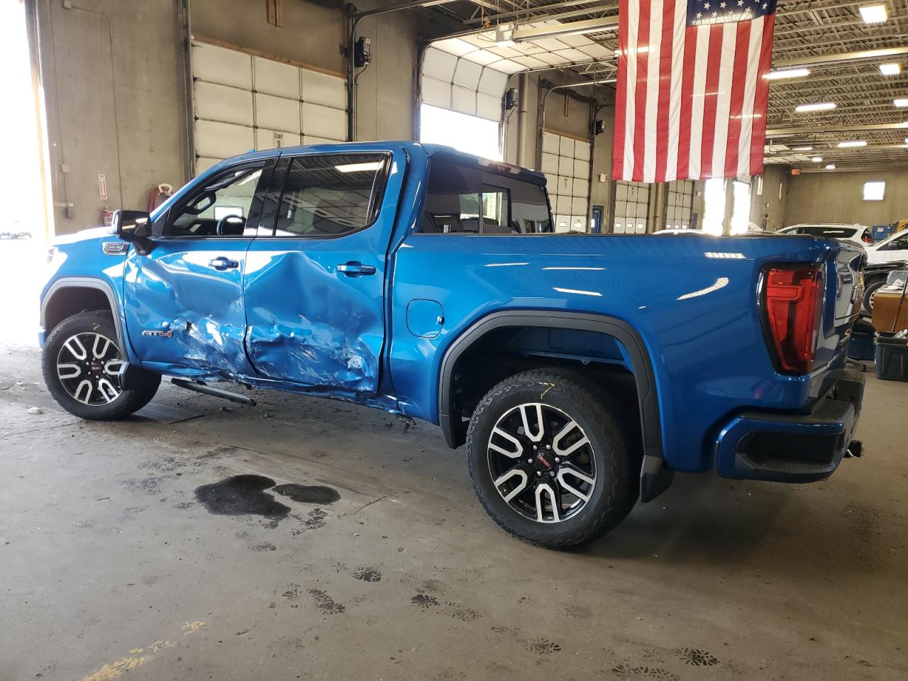 2022 GMC SIERRA K1500 AT4 VIN:3GTPUEEL3NG523289