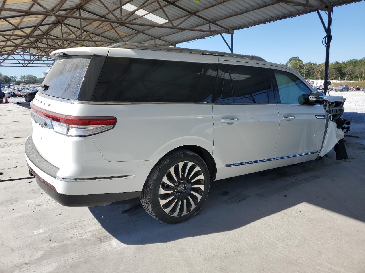2022 LINCOLN NAVIGATOR L BLACK LABEL VIN:5LMJJ3TT4NEL15301