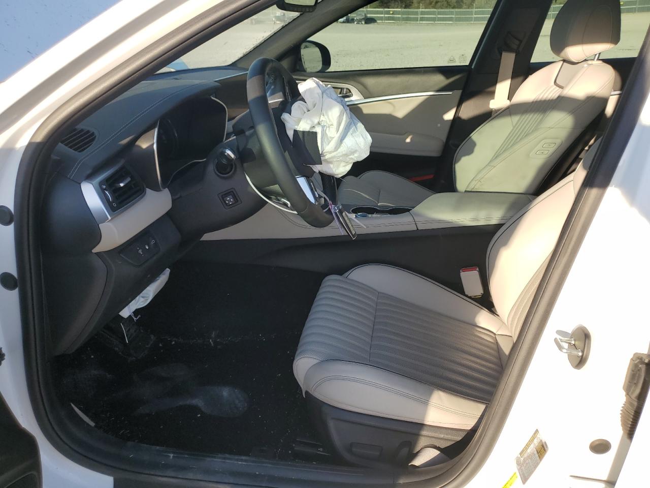 2023 GENESIS G70 BASE VIN:KMTG34TA3PU105184