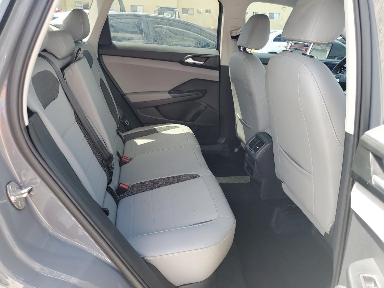 2022 VOLKSWAGEN TAOS SE VIN:3VVRX7B21NM082093