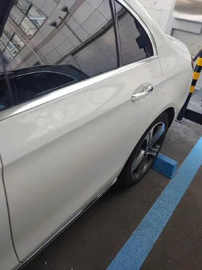 2017 Mercedes-Benz E 300 VIN: