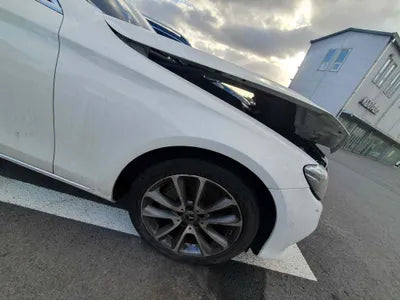 2019 Mercedes-Benz E 300 WDDZF4KB7KA643878 VIN:WDDZF4KB7KA643878