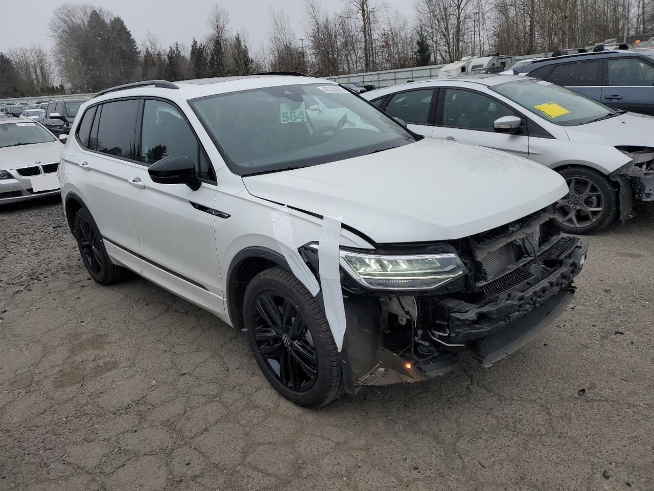 2022 VOLKSWAGEN TIGUAN SE R-LINE BLACK VIN:3VV8B7AX4NM095511