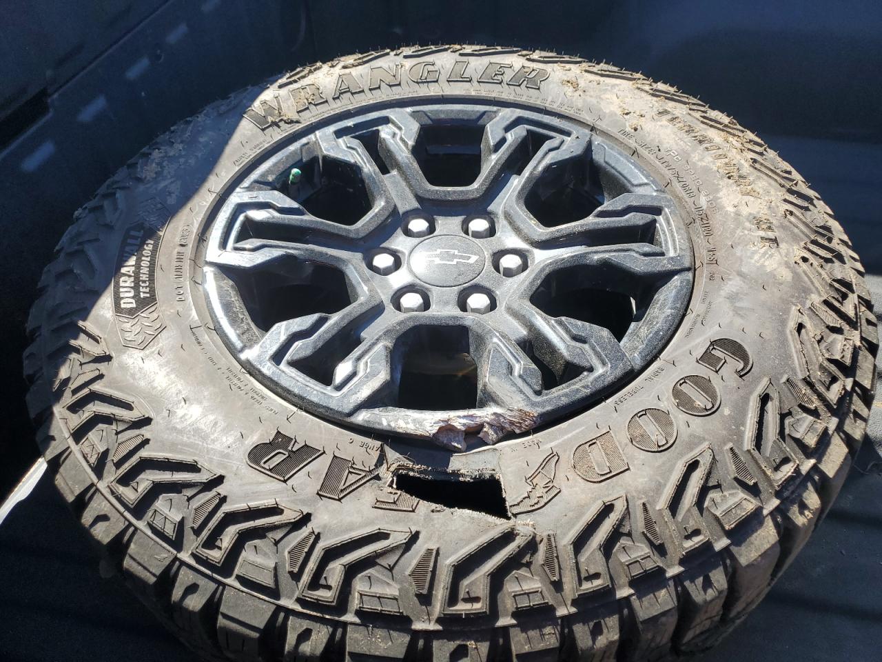 2024 CHEVROLET SILVERADO K1500 ZR2 VIN:3GCUDHELXRG111784