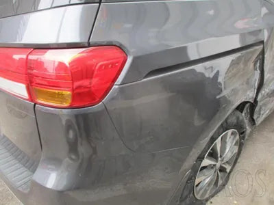 2015 Kia Carnival VIN:
