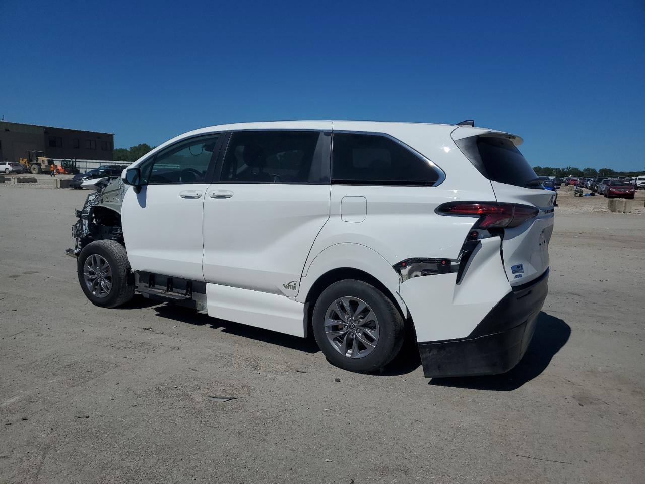 2022 TOYOTA SIENNA LE VIN:5TDKSKFC0NS071509