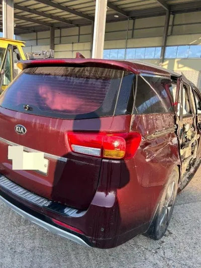 2015 Kia Carnival VIN: