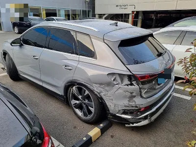 2022 Audi e-tron VIN: