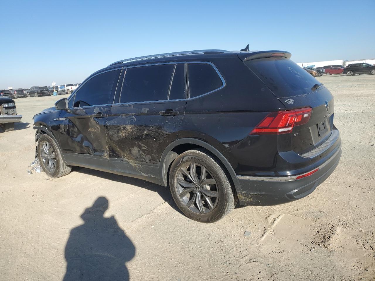 2022 VOLKSWAGEN TIGUAN SE VIN:3VV3B7AX2NM089989