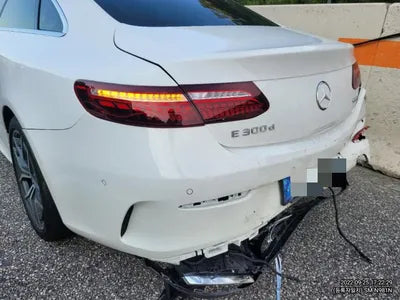 2022 Mercedes-Benz E 300 VIN: