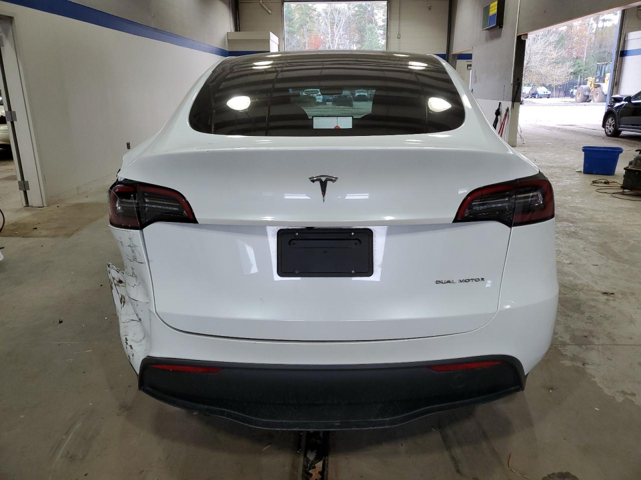 2023 TESLA MODEL Y  VIN:7SAYGDEEXPA092921
