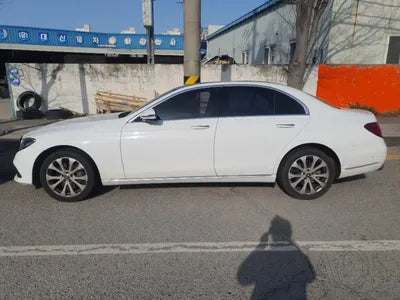 2019 Mercedes-Benz E 300 WDDZF4KB4KA691533 VIN:WDDZF4KB4KA691533