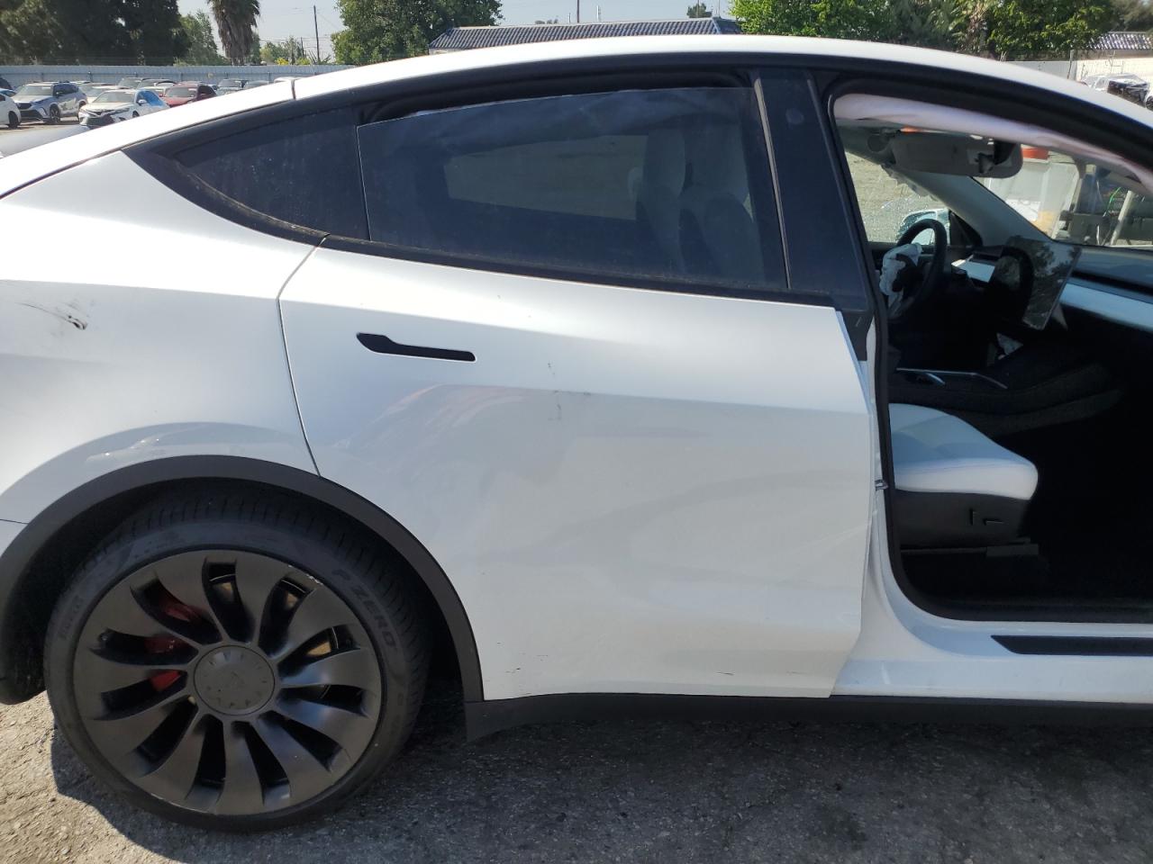 2022 TESLA MODEL Y  VIN:7SAYGDEF0NF441819