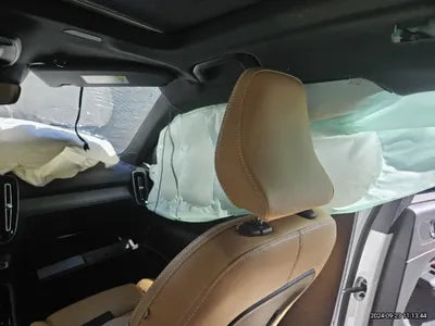 2021 Volvo XC40 VIN: