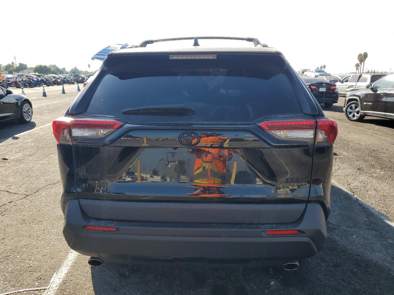 2022 TOYOTA RAV4 XLE PREMIUM VIN:2T3C1RFV6NC200029