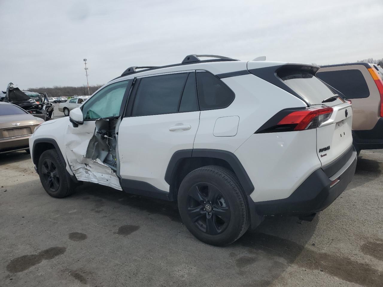 2023 TOYOTA RAV4 XLE VIN:2T3P1RFV9PC390400