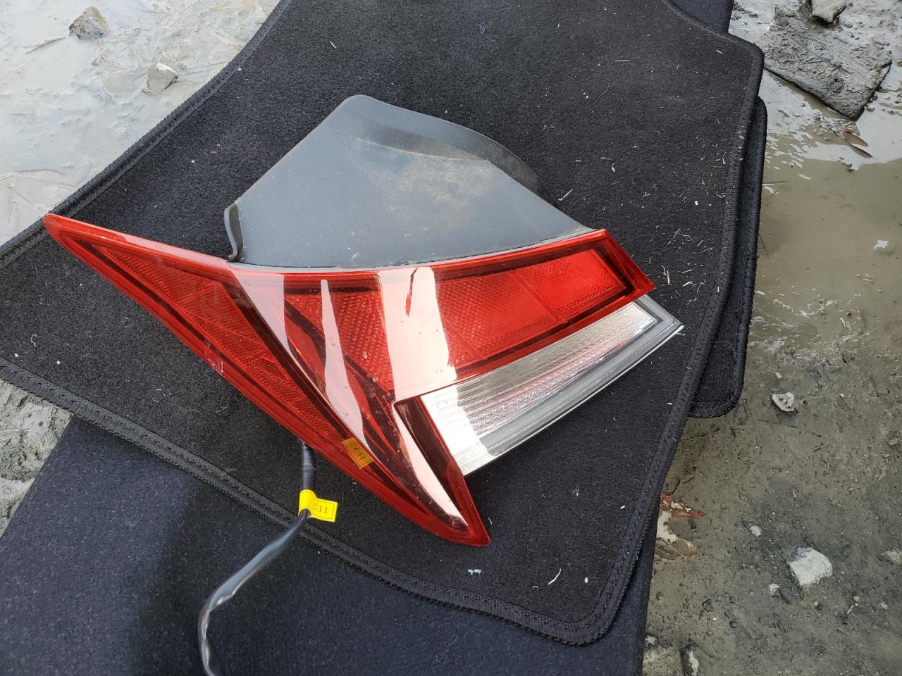 2023 HYUNDAI ELANTRA SEL VIN:KMHLM4AG3PU460224