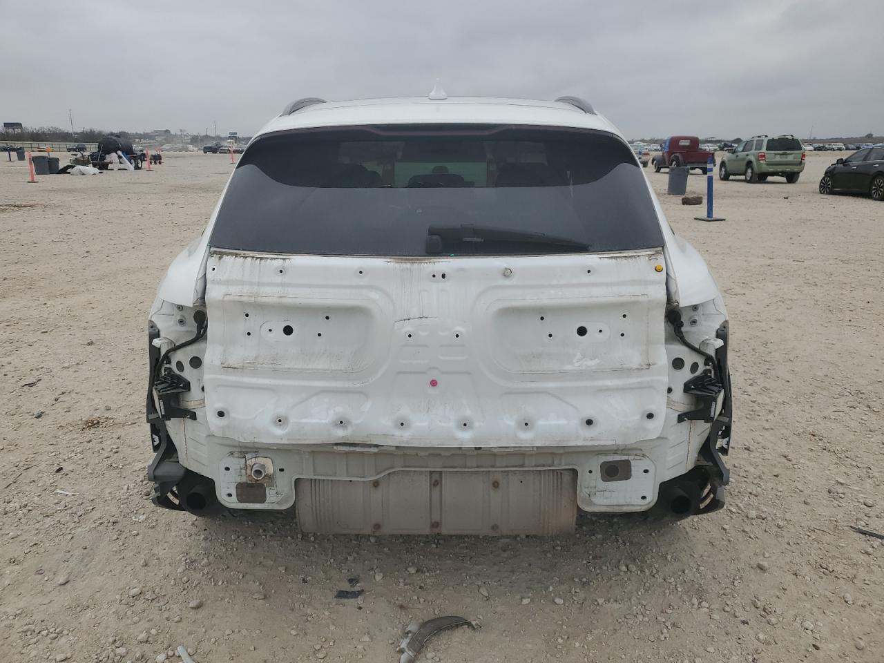 2022 GENESIS GV70 BASE VIN:KMUMADTBXNU050274