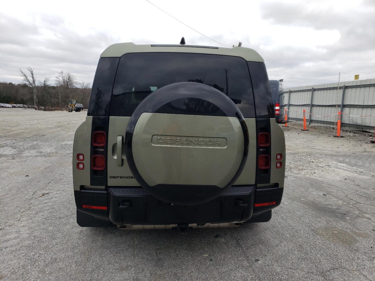 2024 LAND ROVER DEFENDER 130 X-DYNAMIC SE VIN:SALE2FEU8R2320398