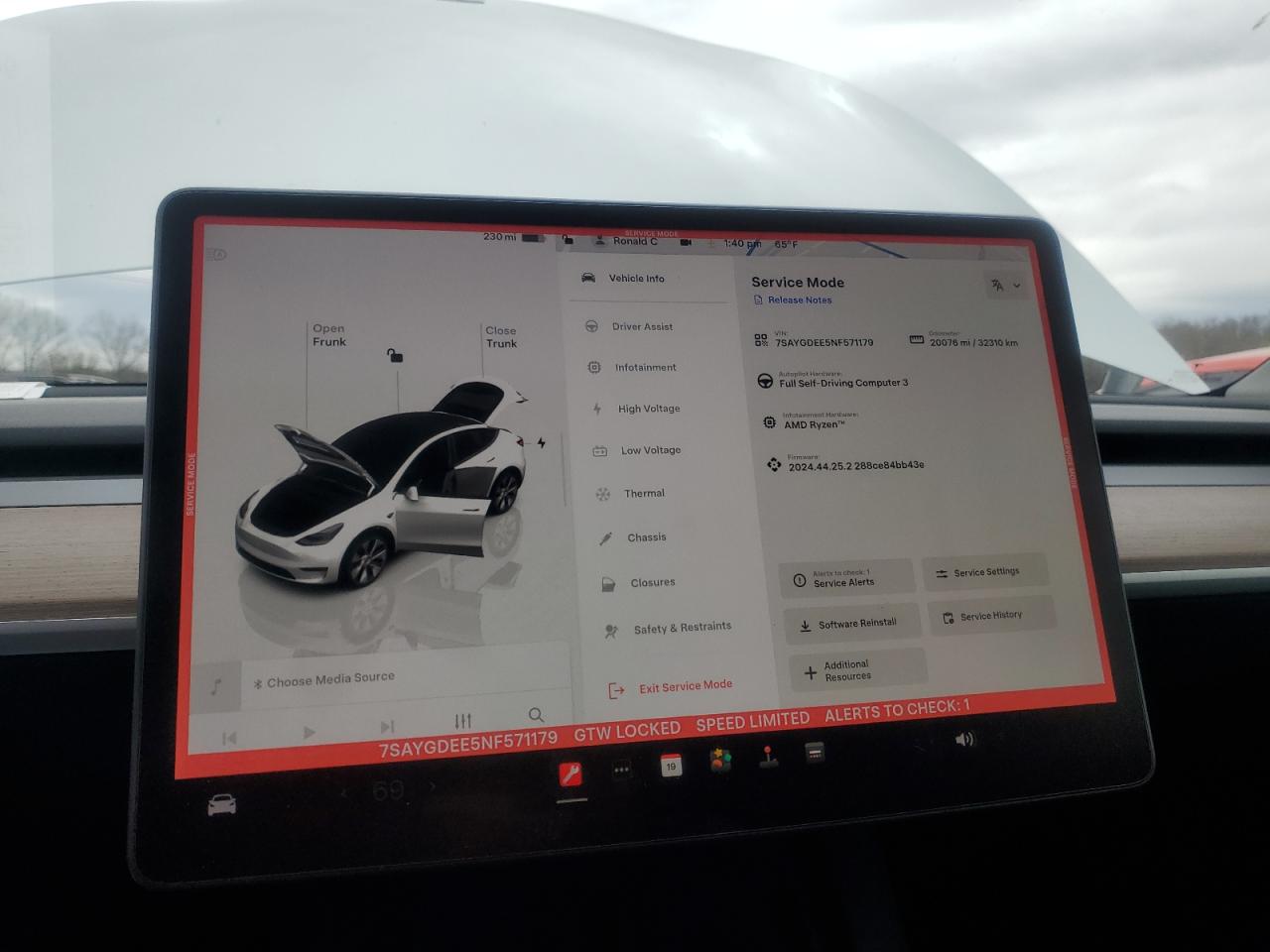 2022 TESLA MODEL Y  VIN:7SAYGDEE5NF571179