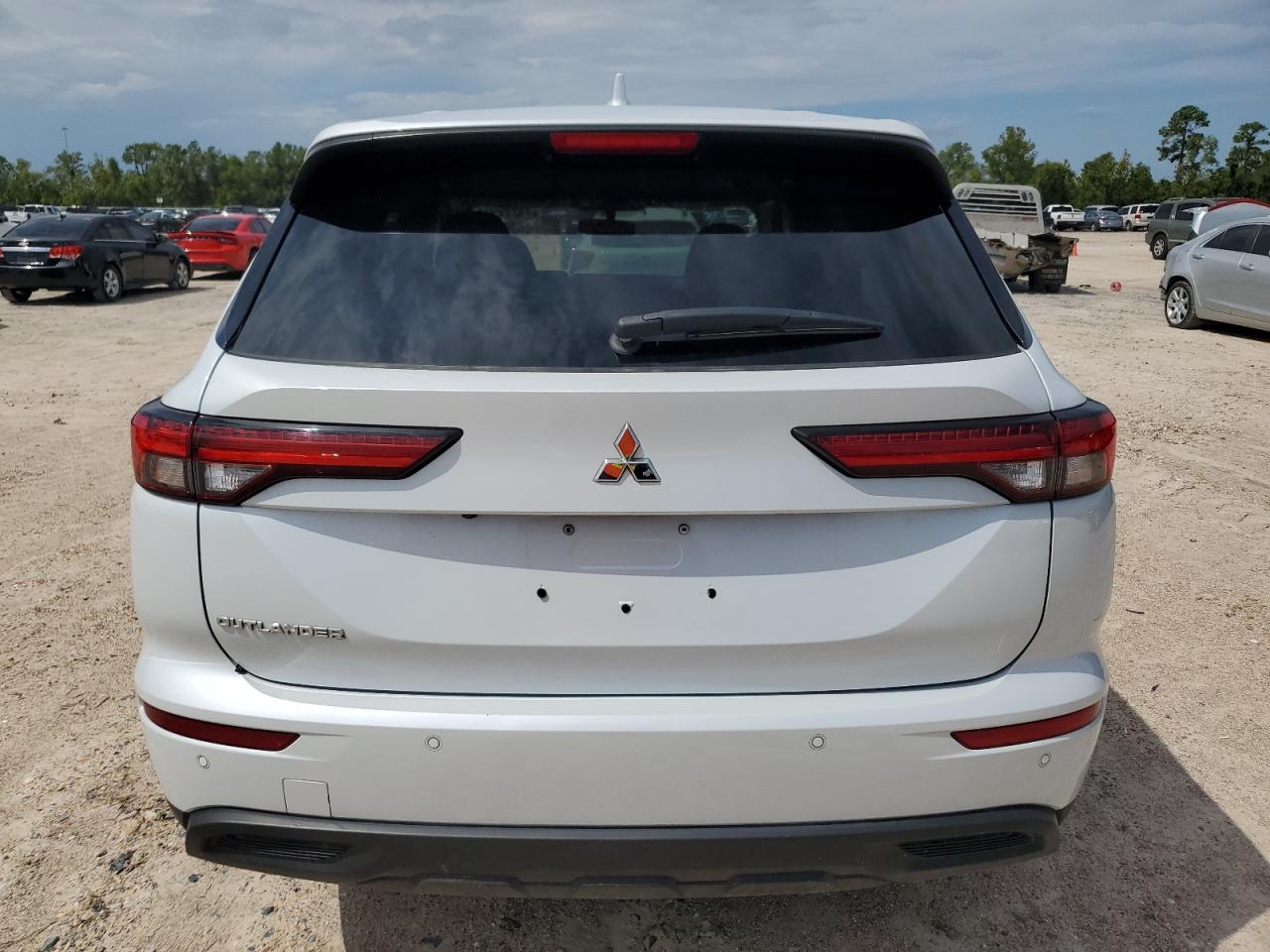 2023 MITSUBISHI OUTLANDER ES VIN:JA4J3TA83PZ010801