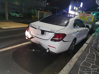 2016 Mercedes-Benz E 300 VIN: