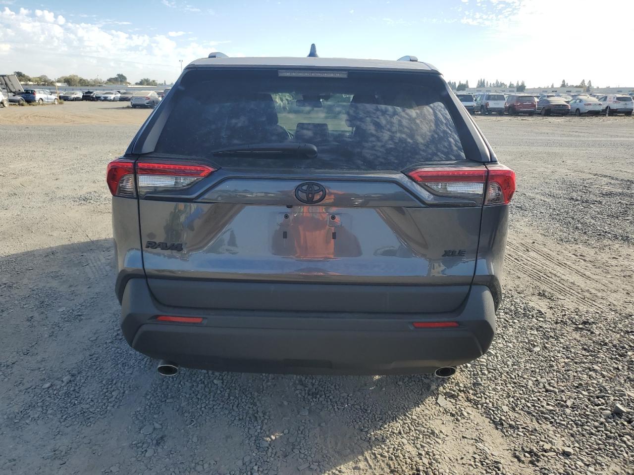 2022 TOYOTA RAV4 XLE PREMIUM VIN:2T3C1RFV7NC205367