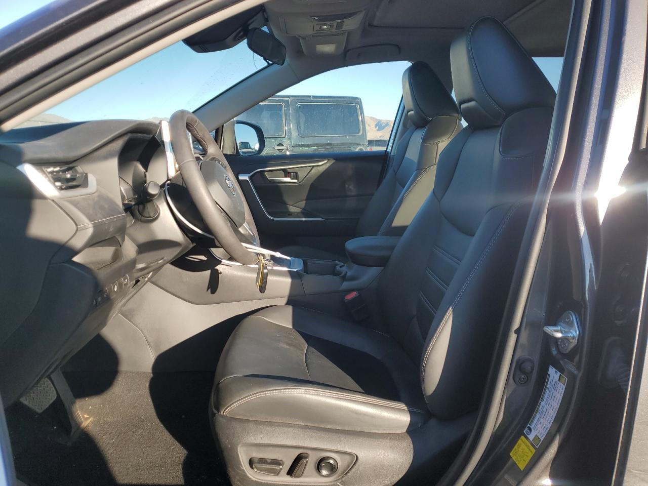 2024 TOYOTA RAV4 XLE PREMIUM VIN:1GNEC13Z43R249521