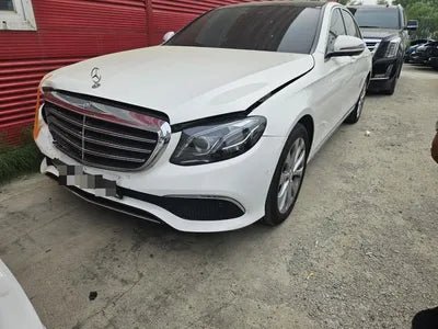 2016 Mercedes-Benz E 300 VIN: