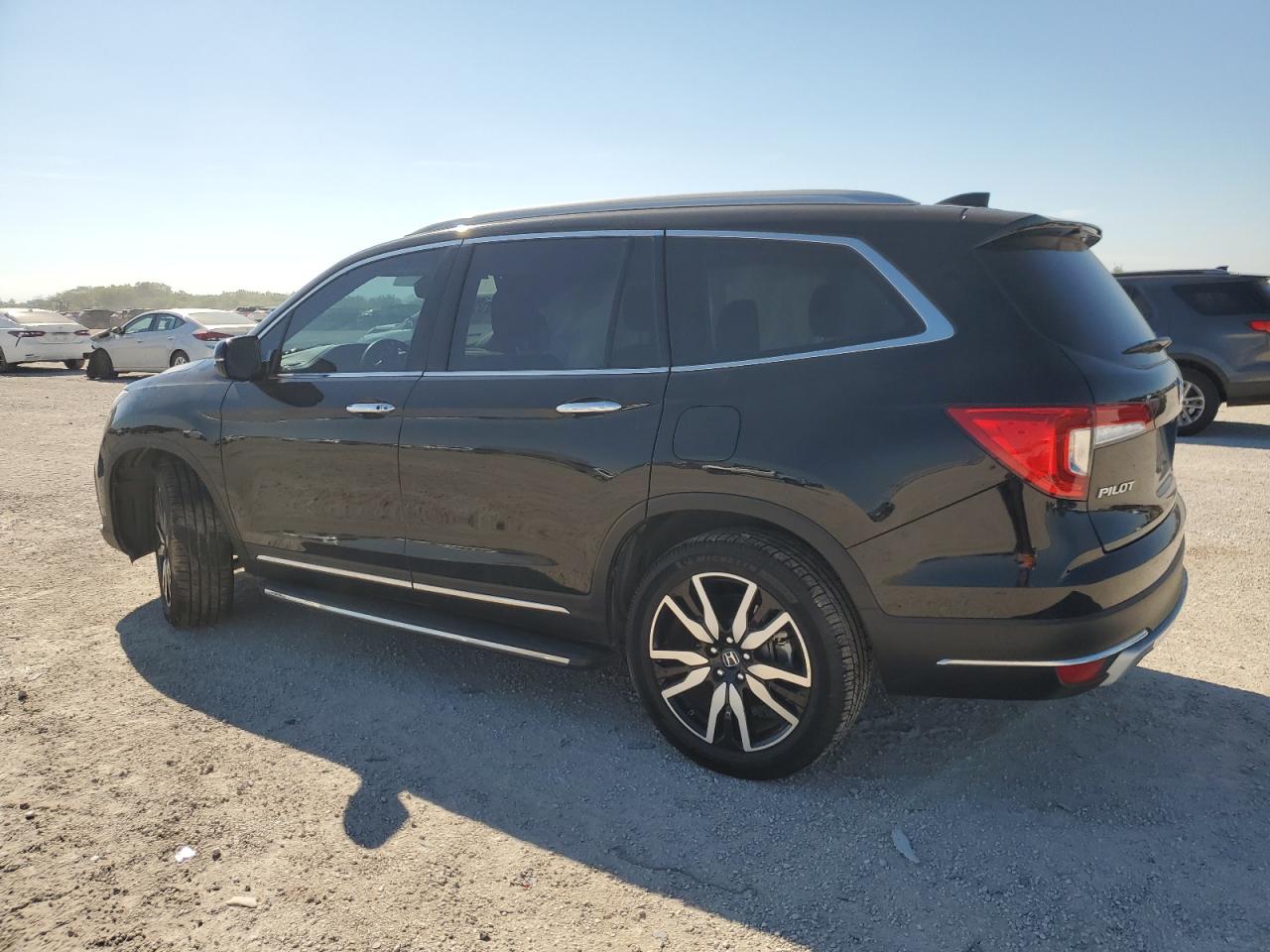 2022 HONDA PILOT TOURING VIN:5FNYF5H94NB004451