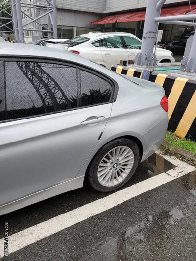 2018 BMW 320 VIN: