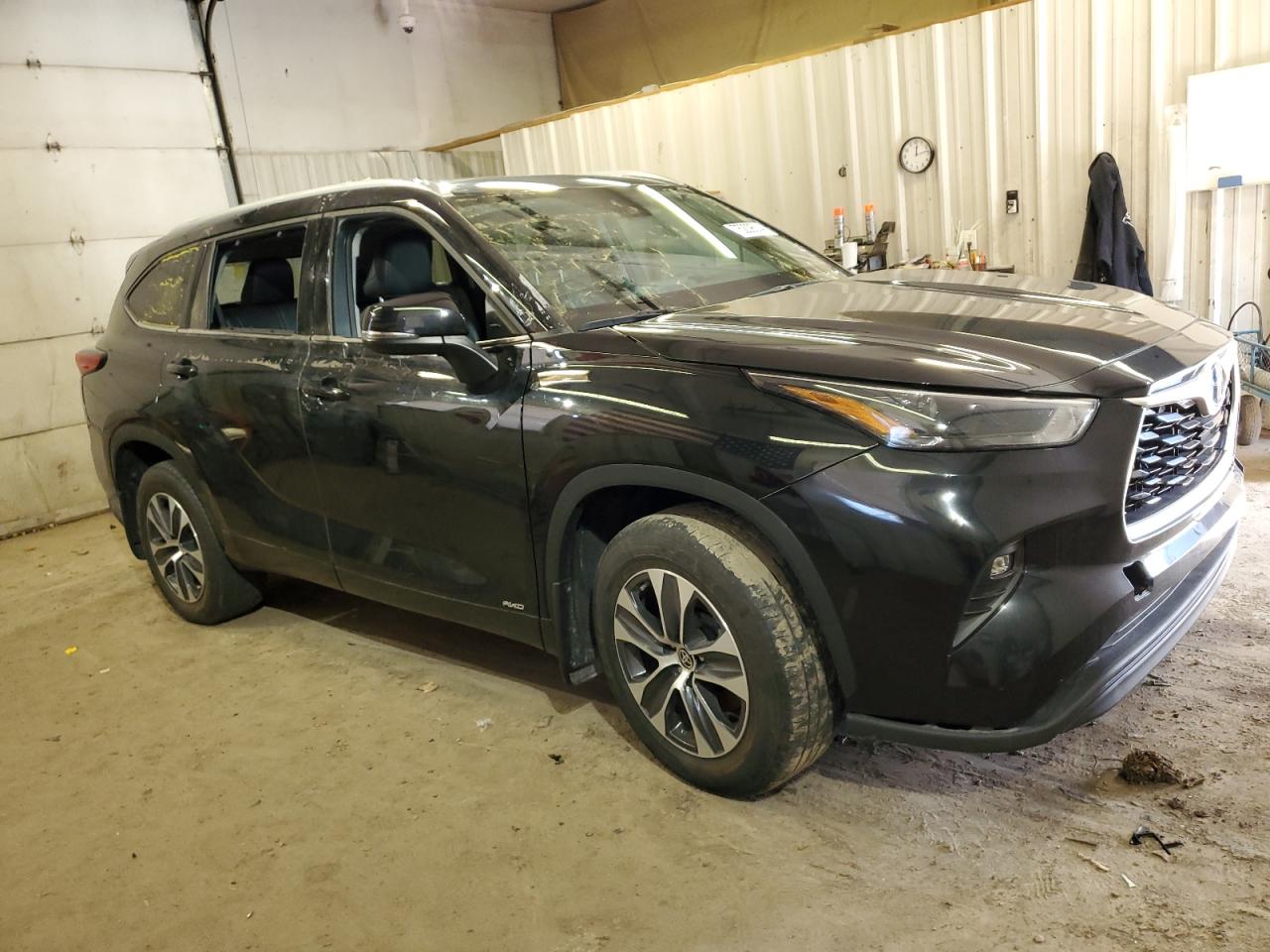 2022 TOYOTA HIGHLANDER HYBRID XLE VIN:5TDGBRCH2NS555177