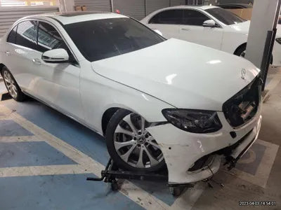 2019 Mercedes-Benz E 220 WDDZF0FB8KA614652 VIN:WDDZF0FB8KA614652