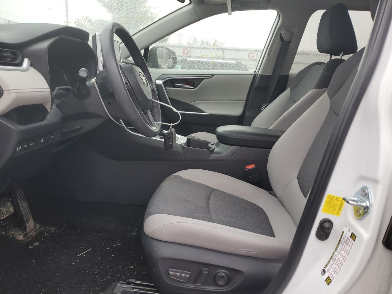 2023 TOYOTA RAV4 XLE VIN:2T3P1RFV0PW352407