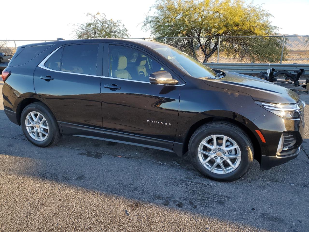 2024 CHEVROLET EQUINOX LT VIN:3GNAXKEG5RL116903