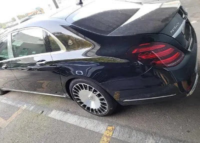 2018 Mercedes-Benz Maybach S 560 WDDUX8GB9JA355835 VIN:WDDUX8GB9JA355835