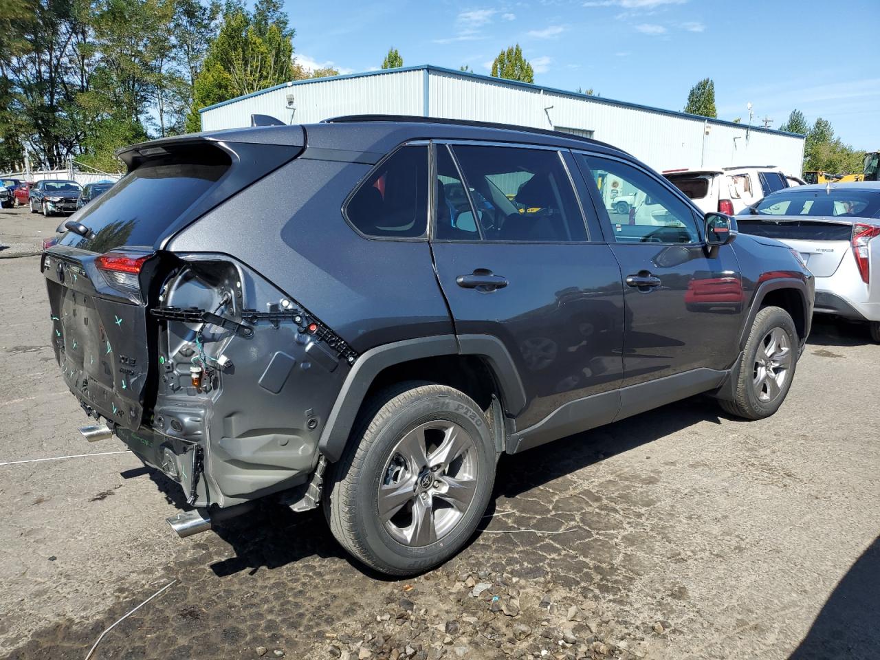 2023 TOYOTA RAV4 XLE VIN:2T3P1RFV8PC392428