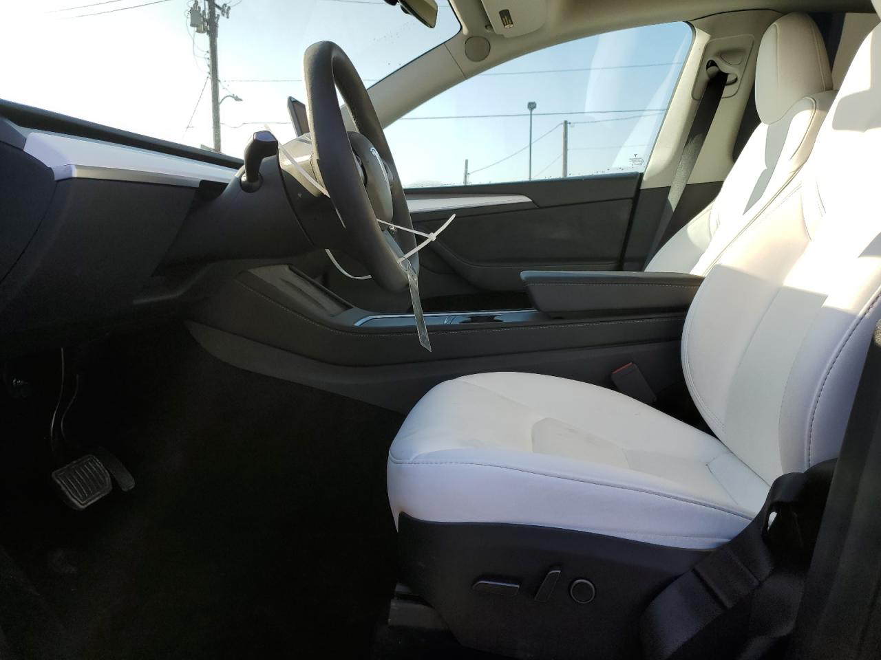 2023 TESLA MODEL Y  VIN:7SAYGDEE0PF924818