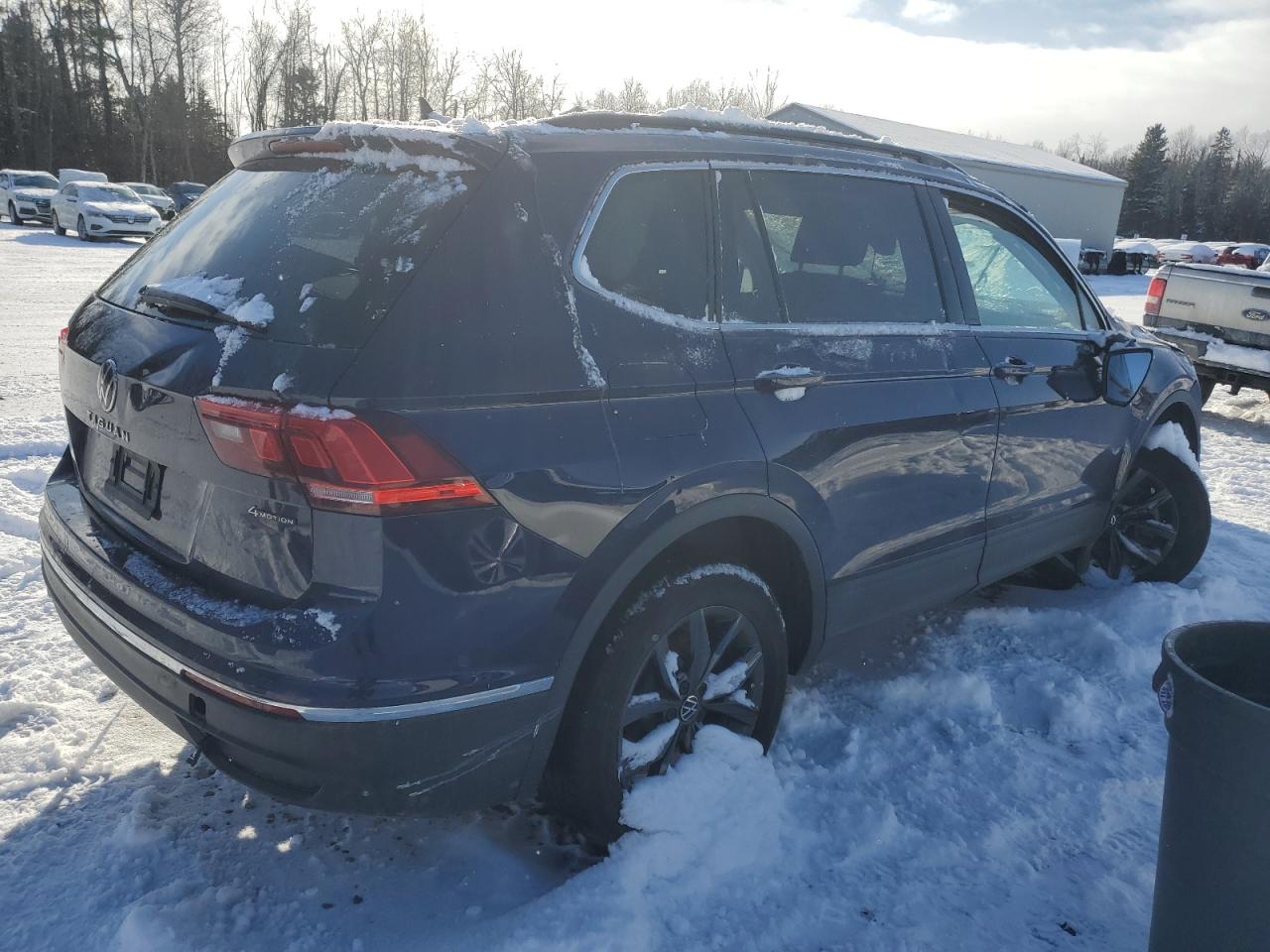2022 VOLKSWAGEN TIGUAN SE VIN:3VV2B7AX1NM135596
