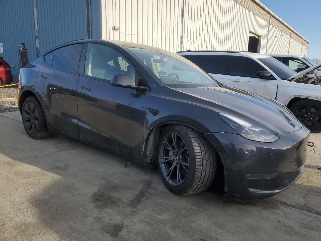 2024 TESLA MODEL Y  VIN:7SAYGDEE6RA312297