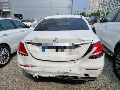 2019 Mercedes-Benz E 300 WDDZF4KB3KA588202 VIN:WDDZF4KB3KA588202