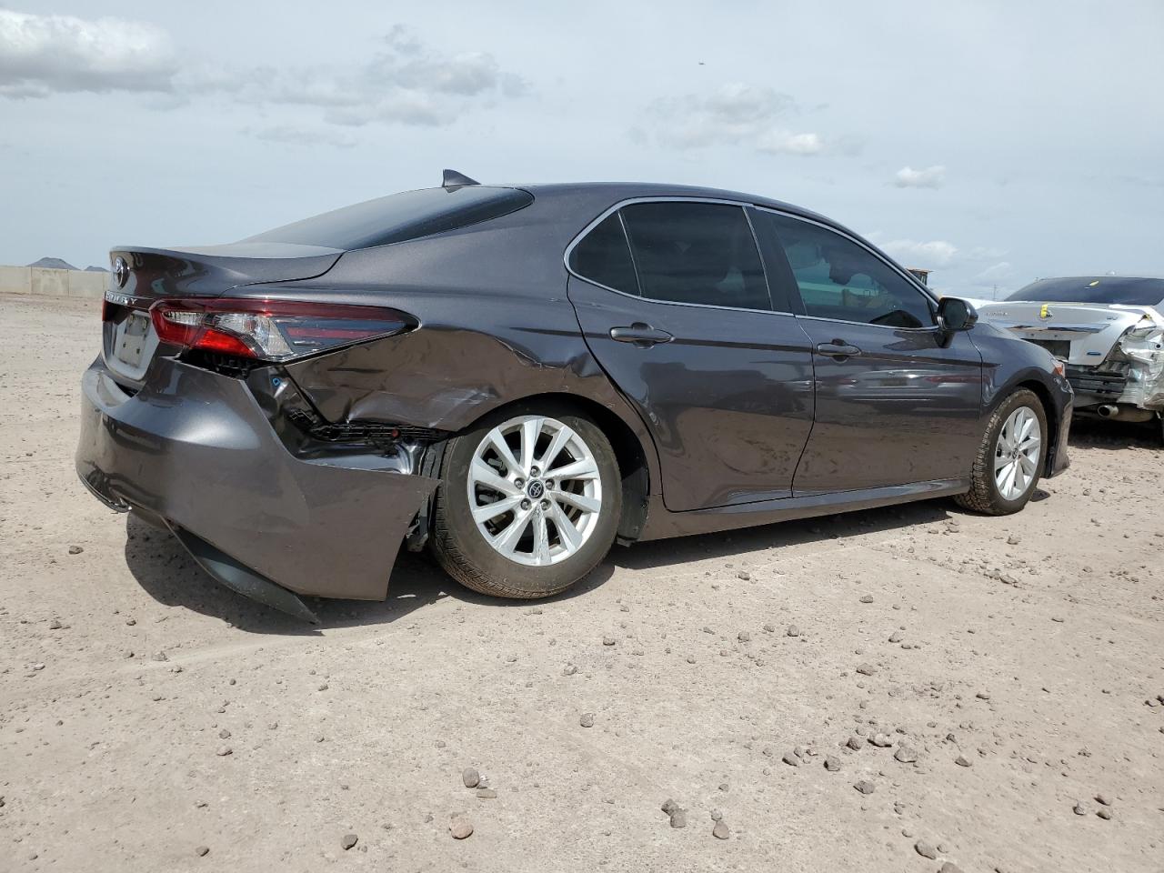 2022 TOYOTA CAMRY LE VIN:4T1C11AK3NU635810
